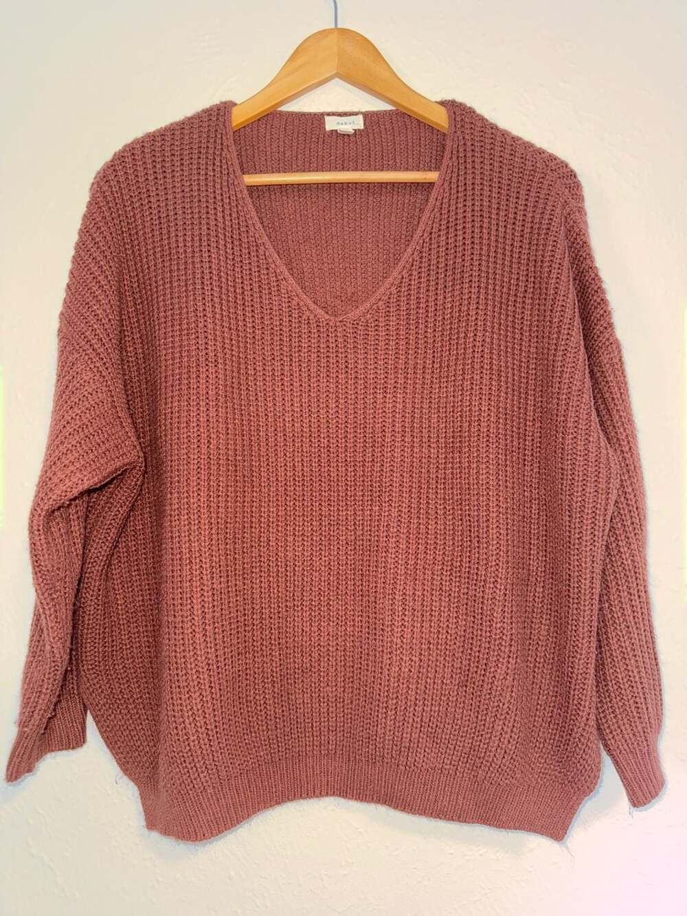 Debut Women's V-Neck Waffle Knit Sweater Size S/M